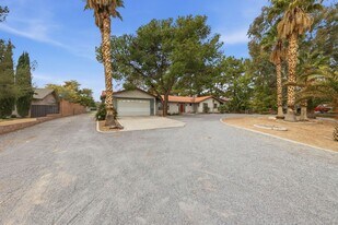 5959 N Butler St in Las Vegas, NV - Building Photo