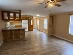 17909 16th St in Live Oak, FL - Building Photo - Building Photo