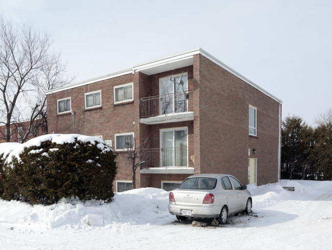 41 Brybeck Cres in Kitchener, ON - Building Photo - Primary Photo