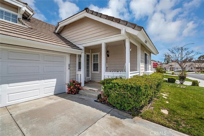 23863 Bennington Dr in Santa Clarita, CA - Building Photo - Building Photo
