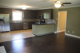 112 Robinette Ln in Statesville, NC - Building Photo - Building Photo