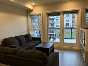 741 Travino Ln in Victoria, BC - Building Photo - Building Photo