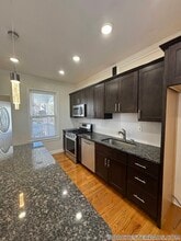 9 Nottingham St, Unit 1 in Boston, MA - Building Photo - Building Photo