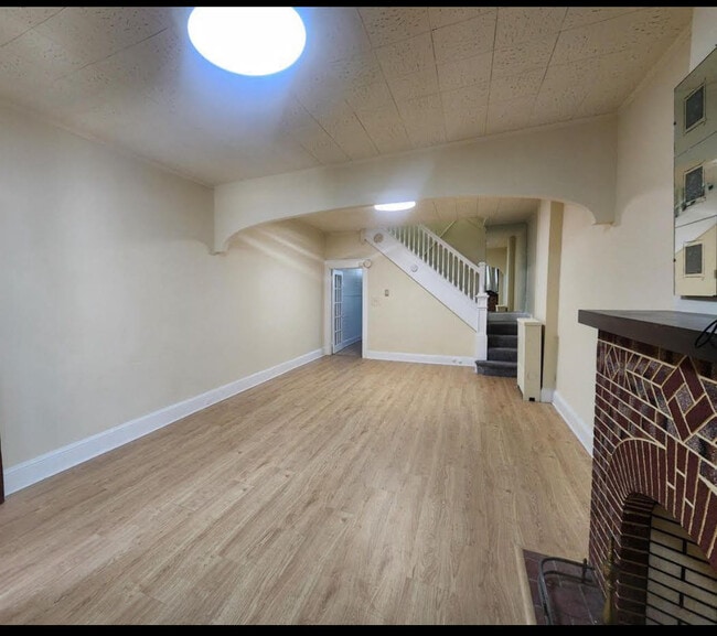 2206 Clifton Ave in Baltimore, MD - Building Photo - Building Photo