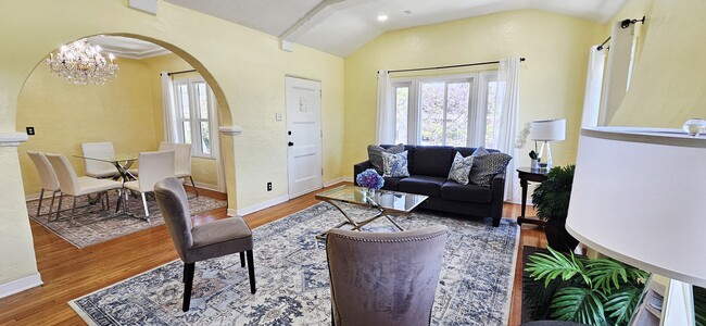 1433 Livonia Ave in Los Angeles, CA - Building Photo - Building Photo