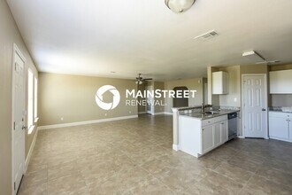 3919 Mist Flower Dr in Converse, TX - Building Photo - Building Photo