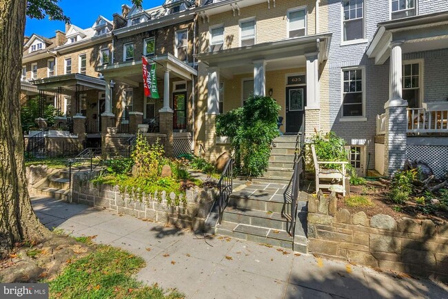 625 Princeton Pl NW in Washington, DC - Building Photo - Building Photo