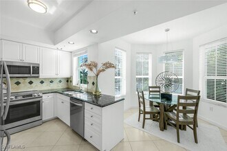 315 Dunes Blvd in Naples, FL - Building Photo - Building Photo