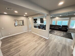 11194 Formosa Springs Ct in Las Vegas, NV - Building Photo - Building Photo