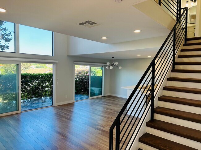 1043 Santa Helena Park Ct