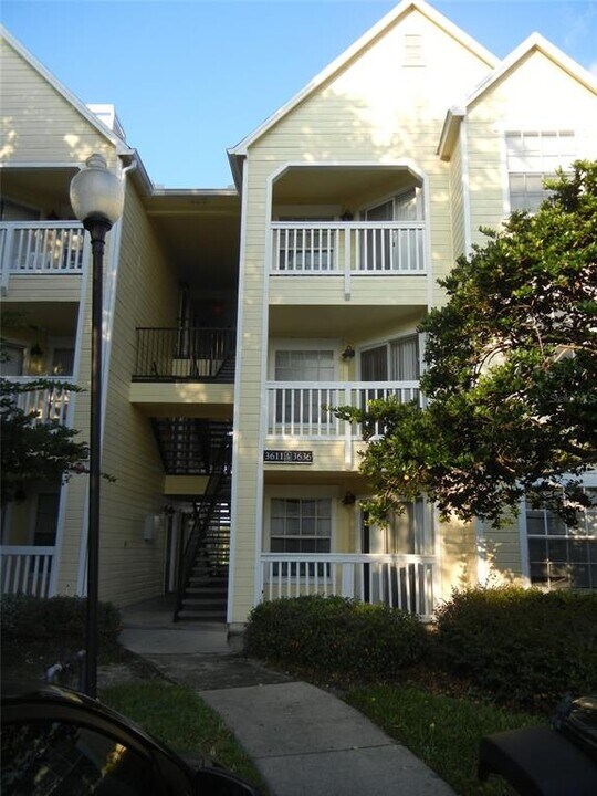 1013 S Hiawassee Rd in Orlando, FL - Building Photo