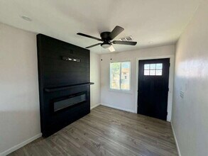 1447 E Mountain View Rd in Phoenix, AZ - Building Photo - Building Photo