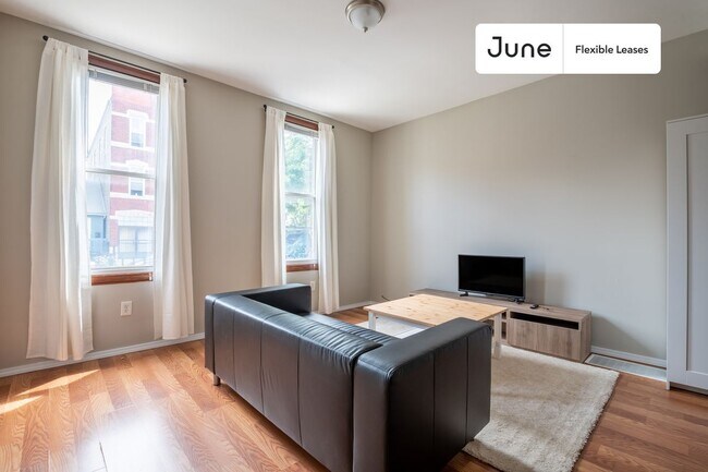 property at 2010 S Loomis St