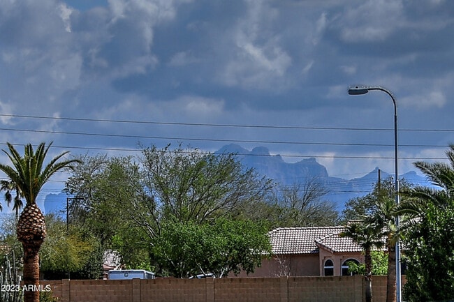 228 N 65th Pl in Mesa, AZ - Building Photo - Building Photo