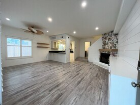 4927 Brighton Ave in San Diego, CA - Building Photo