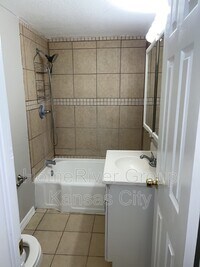 4245 Lathrop Ave photo'