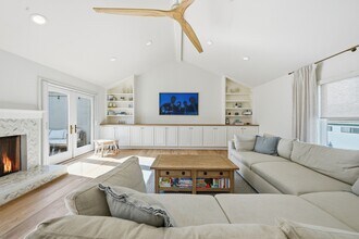 125 S Juanita Ave in Redondo Beach, CA - Building Photo - Building Photo