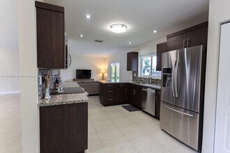 9710 SW 185th Terrace in Cutler Bay, FL - Building Photo - Building Photo