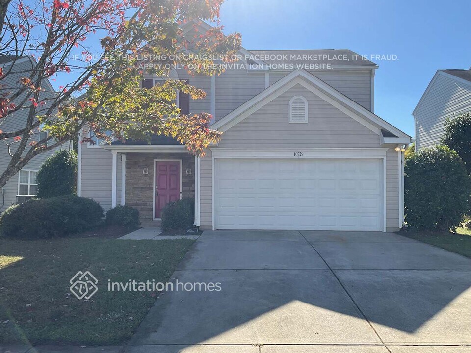 10729 Glenluce Ave in Charlotte, NC - Building Photo