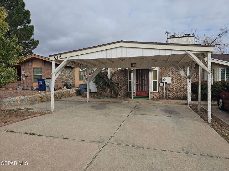 846 El Arco Dr in El Paso, TX - Building Photo