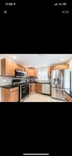 9 Dermont Ln in West Hartford, CT - Building Photo - Building Photo