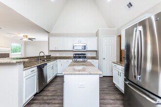 6072 Grand Champion Blvd in Fort Worth, TX - Building Photo - Building Photo