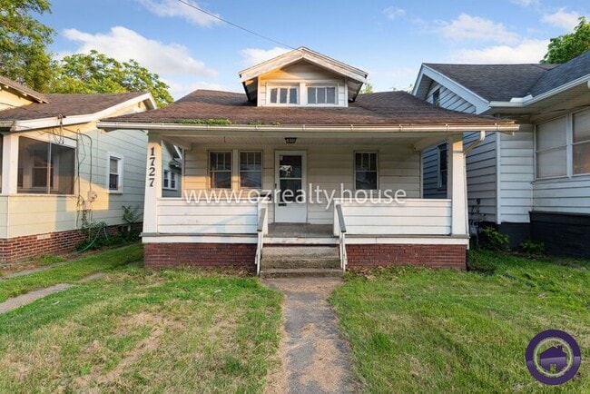 property at 1727 Berkshire Pl