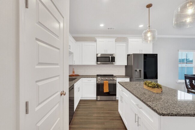 73 Stafford Lp in Richmond Hill, GA - Building Photo - Building Photo