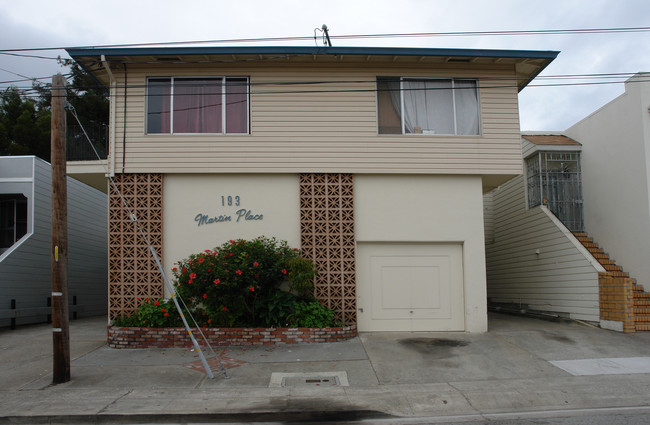 193 Martin Pl in San Bruno, CA - Building Photo - Building Photo