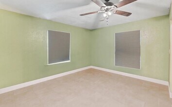 670 Woodland Acres Dr in Marble Falls, TX - Building Photo - Building Photo