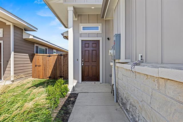 property at 617 Blackland dr