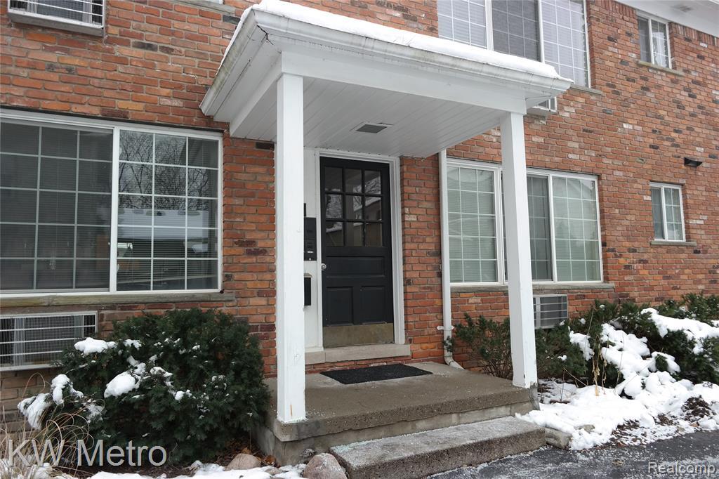 630 Ann St in Birmingham, MI - Foto de edificio