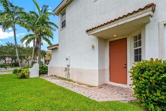 443 NE 21st Terrace in Homestead, FL - Building Photo - Building Photo