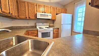 3579 Blue Jay Way in Eagan, MN - Building Photo - Building Photo