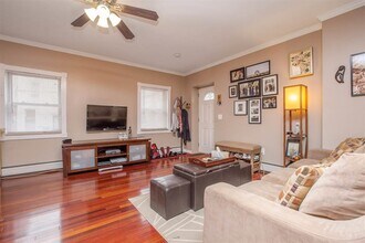 137 Park Ave in Hoboken, NJ - Building Photo - Building Photo