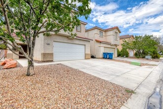 1339 Stillwater Bridge St in Las Vegas, NV - Foto de edificio - Building Photo