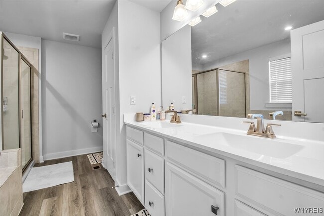 property at 4966 Brauer Dr
