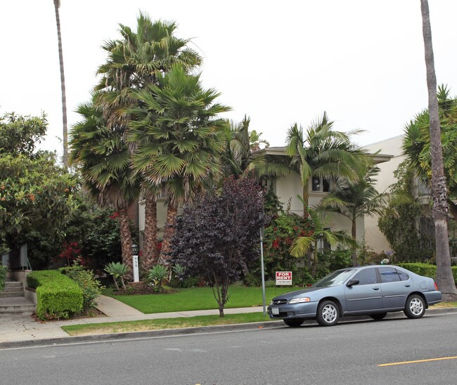 938 6th in Santa Monica, CA - Foto de edificio - Building Photo