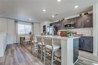 6810 Truffle Gray St in Las Vegas, NV - Building Photo - Building Photo