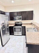3219 SE 5th Ct in Homestead, FL - Building Photo - Building Photo