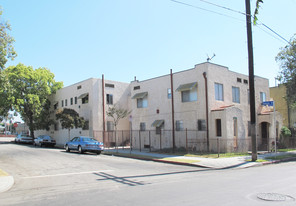 1046 W Martin Luther King Jr Blvd. Apartamentos