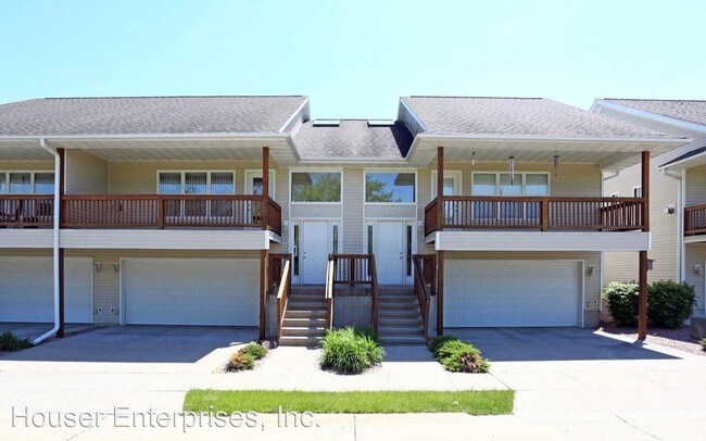 21 Redtail Bend in Coralville, IA - Building Photo - Building Photo