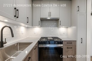 27215 Aldergrove Town Center Dr in Langley, BC - Building Photo