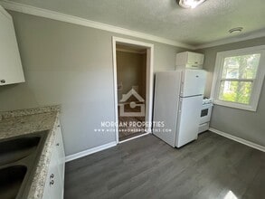 1125 W 1st St in Anderson, IN - Foto de edificio - Building Photo
