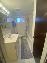 5374 Connaught Av in Montréal, QC - Building Photo - Building Photo