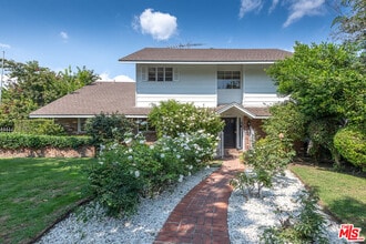 12455 Sarah St in Los Angeles, CA - Building Photo - Building Photo