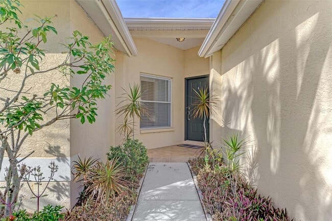 6942 42nd Ct E in Sarasota, FL - Building Photo - Building Photo