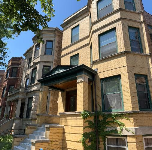 1306 W Cornelia Ave in Chicago, IL - Foto de edificio - Building Photo