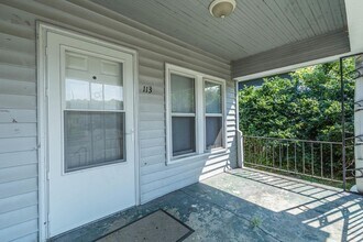 113 E 15th St in Bloomington, IN - Building Photo - Building Photo