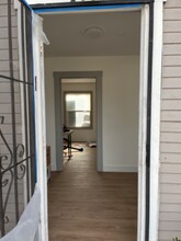 4638 Prospect Ave-Unit -c in Los Angeles, CA - Foto de edificio - Building Photo
